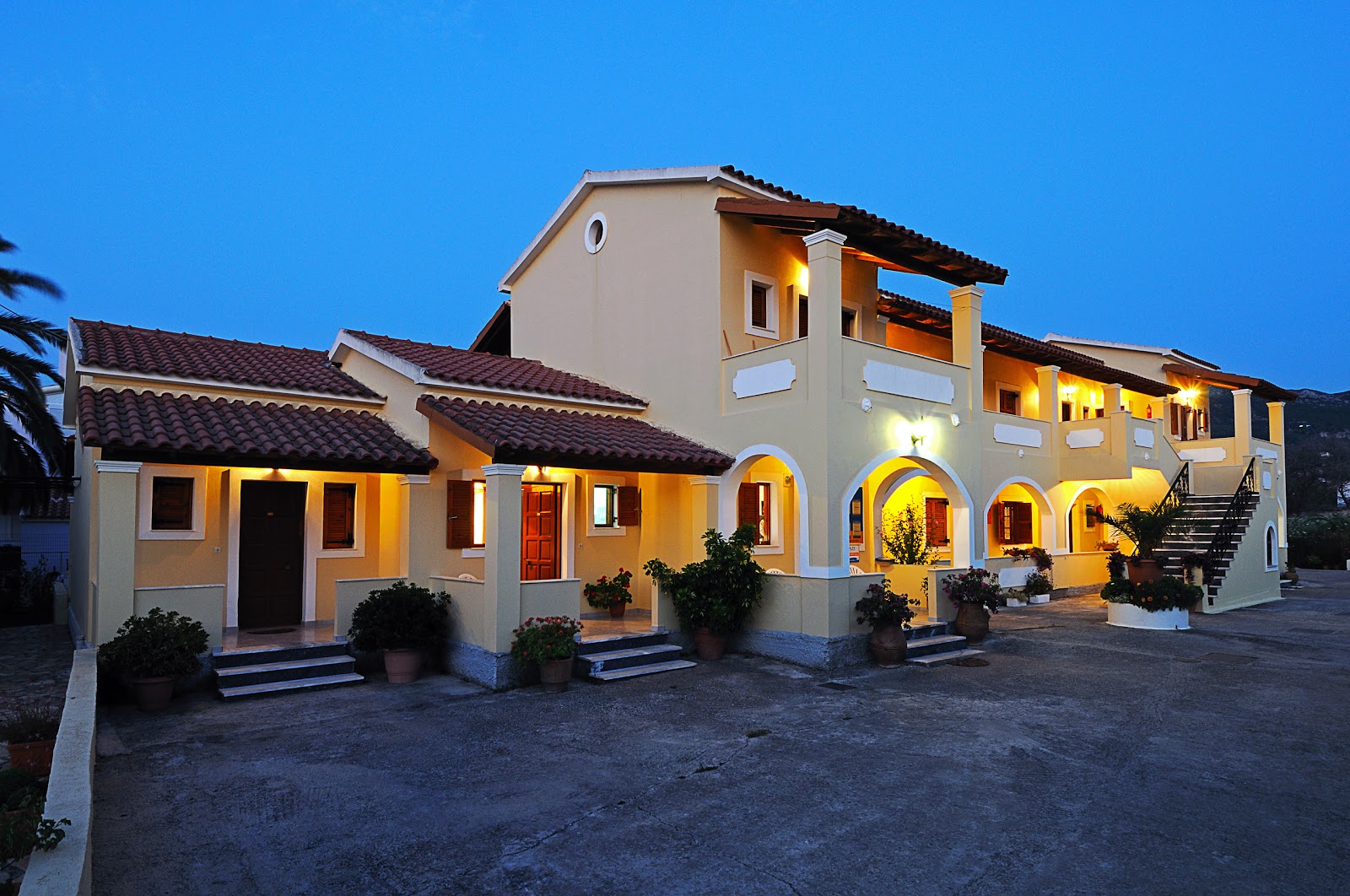 Acharavi Garden