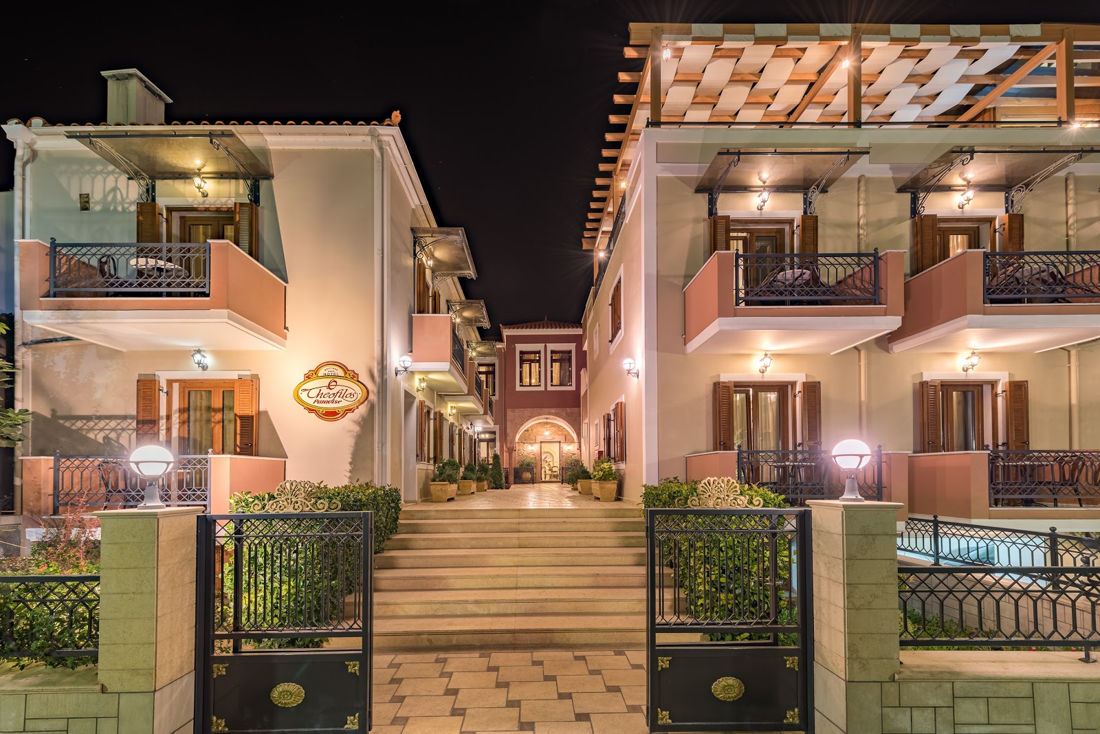 Aeolis Apartments & Studios Hotel