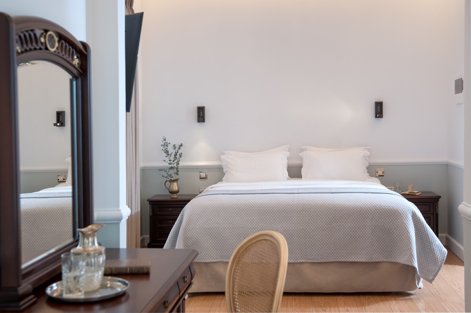 Athesense Suites