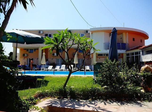 Banana Moon Hotel