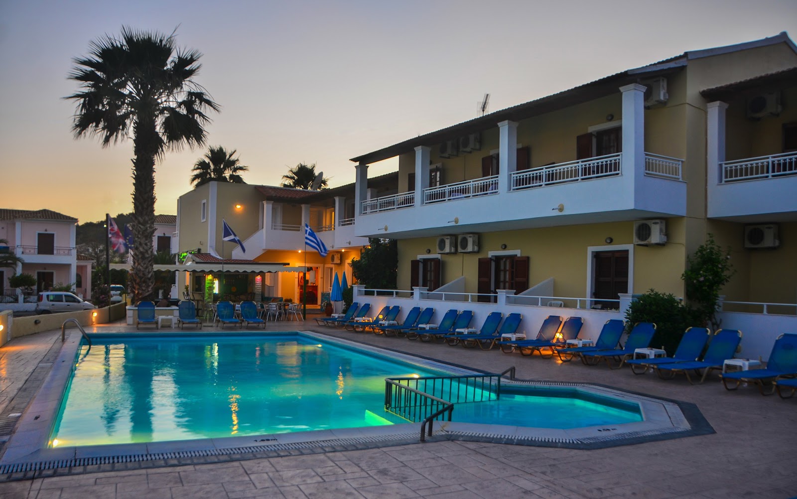Del Mare Beach Hotel