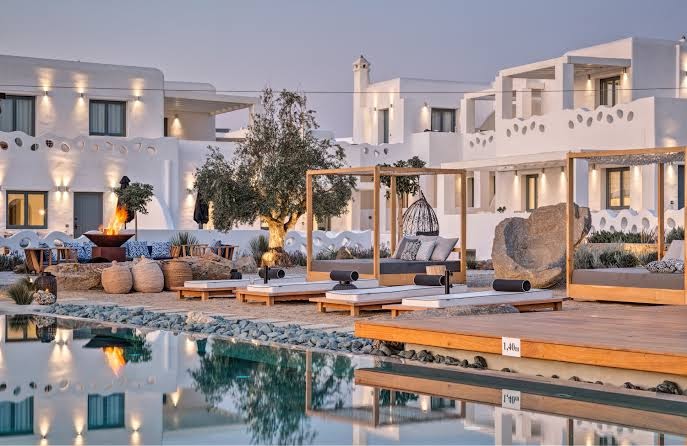 Dibellee Mykonos Studios