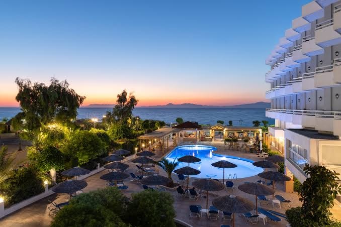 Dionysos Hotel