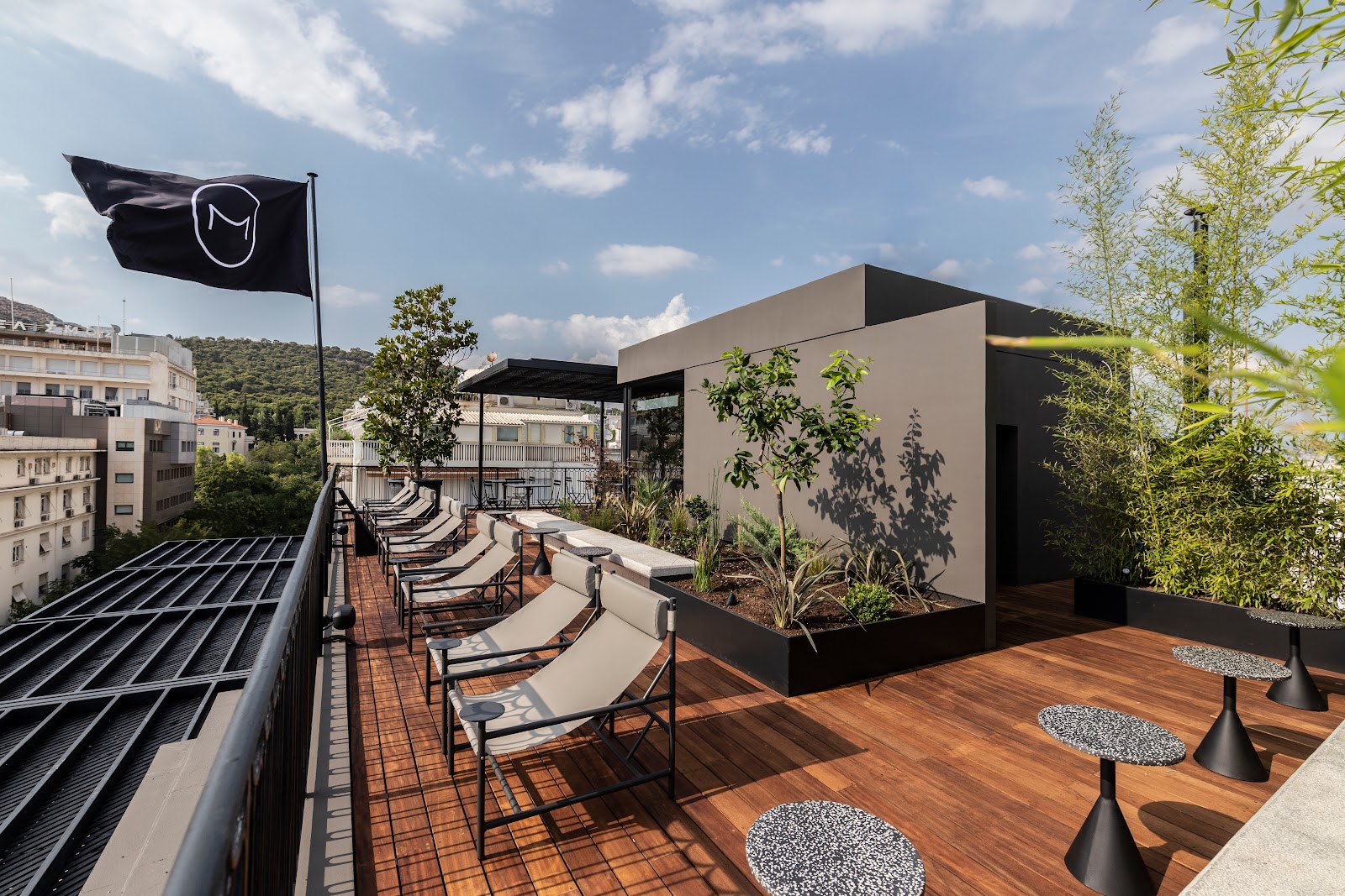 Divani Caravel Hotel