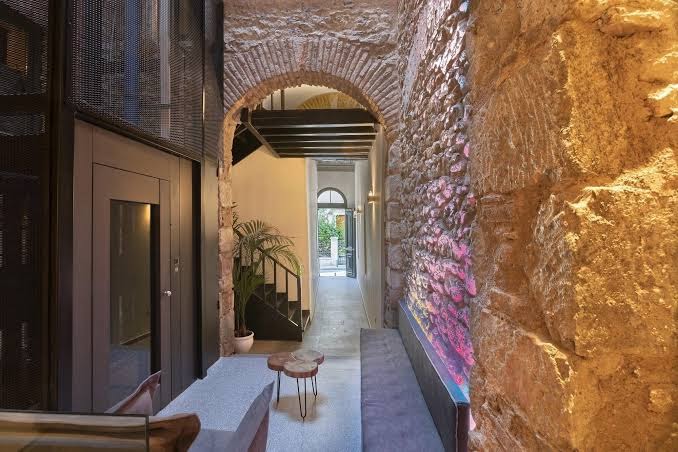 Emporikon Athens Hotel