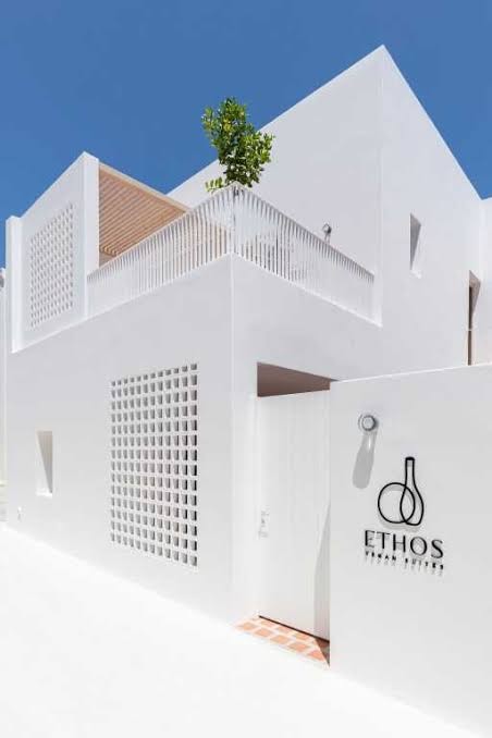 George & Joanna Suites Santorini