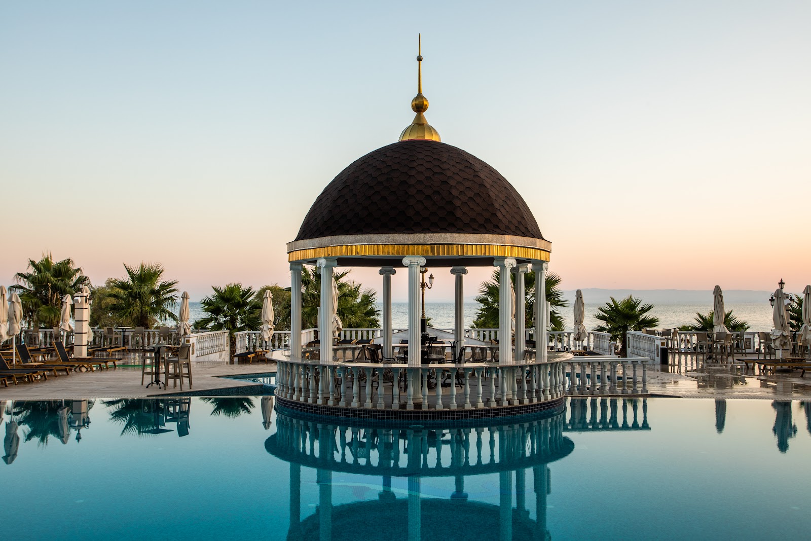 Golden Star City Resort