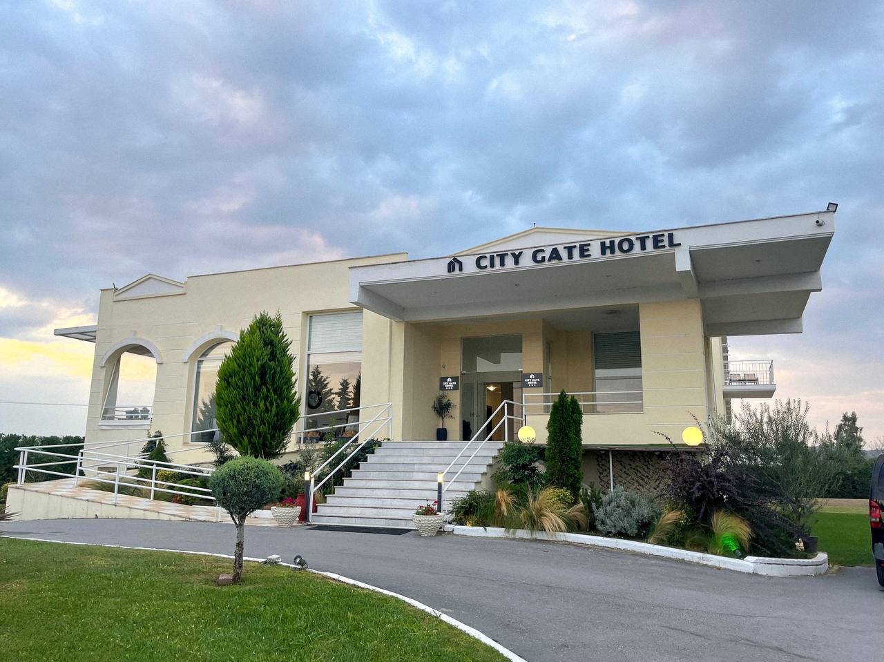 HEAVEN HOTEL THESSALONIKI AIRPORT