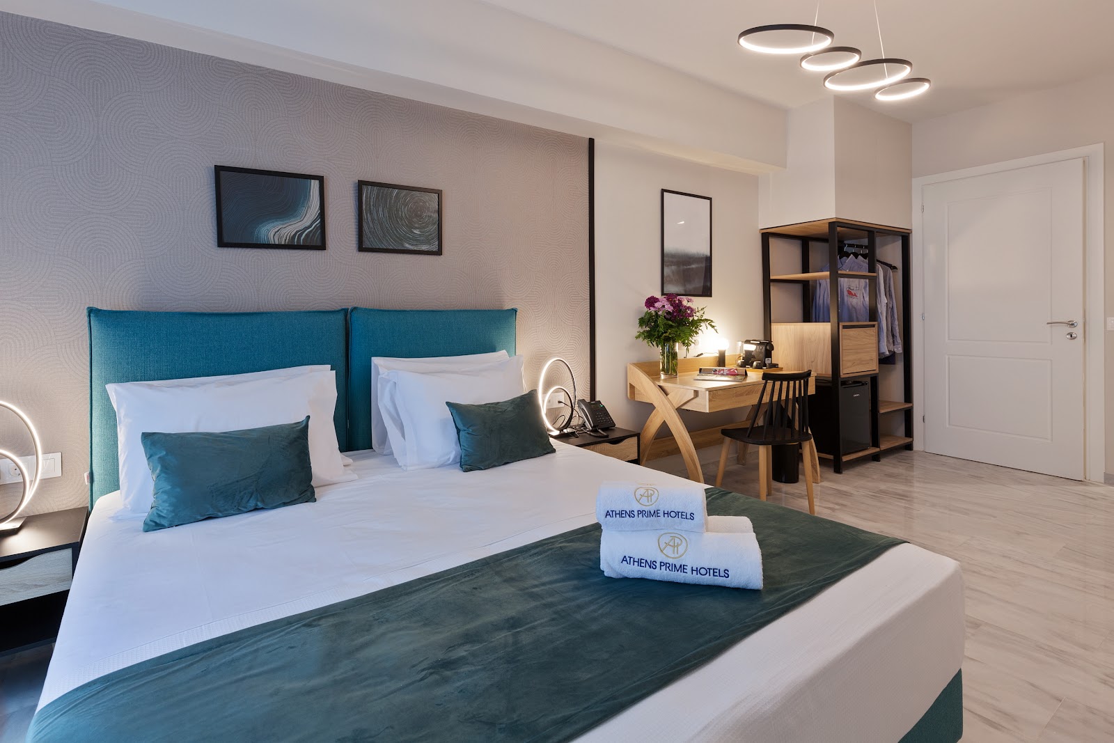 Limehome Athens Solonos