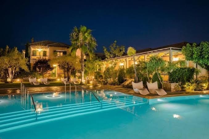 Margarona Royal Hotel