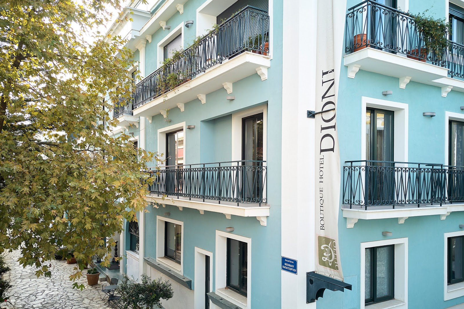 Melydron Apartments