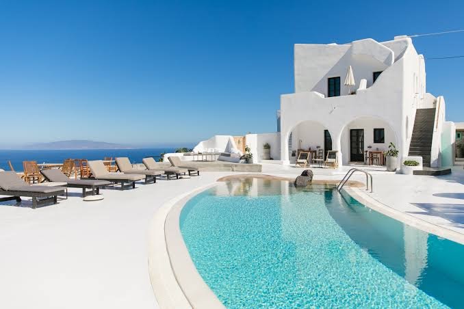 Mr. & Mrs. White Oia - Santorini