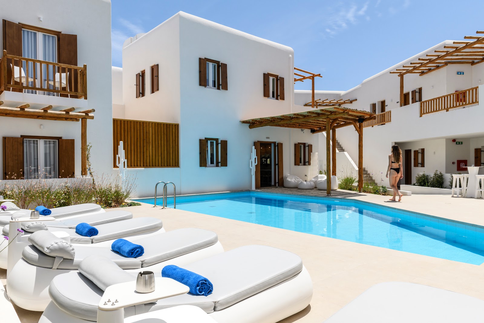 Mykonos Apartments & Suites | Mykonian Breeze