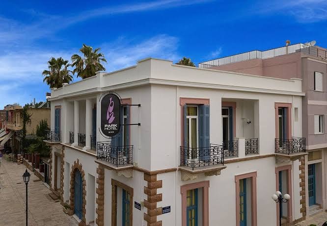 Nafsimedon Hotel