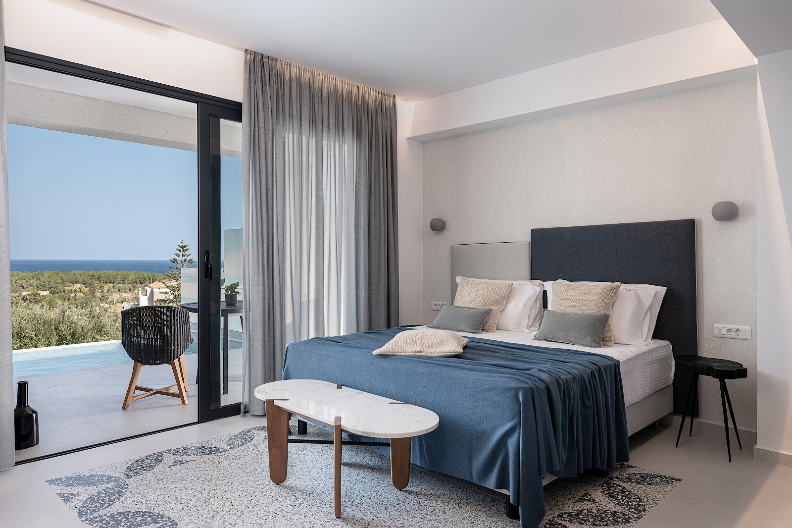Nuovo Luxury Suites