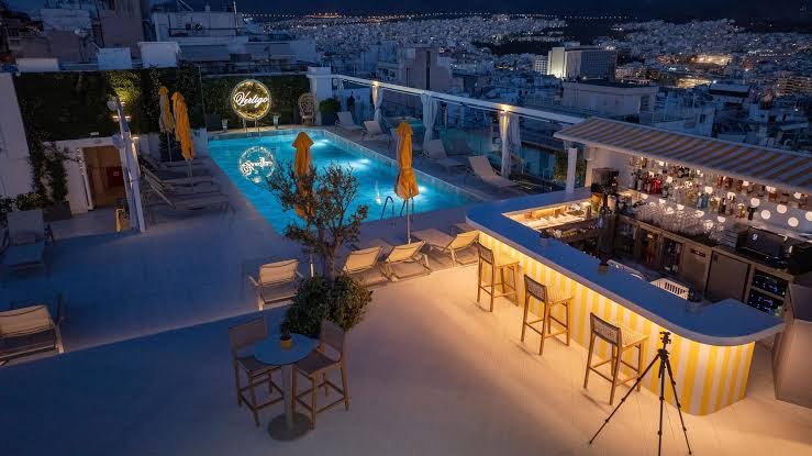 Periscope Hotel