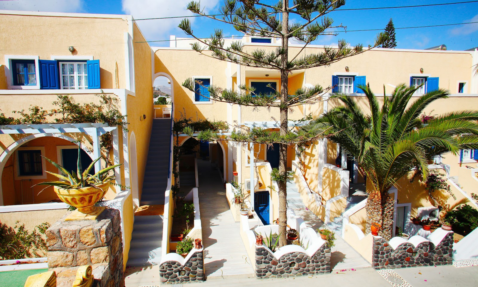 Polydefkis Hotel