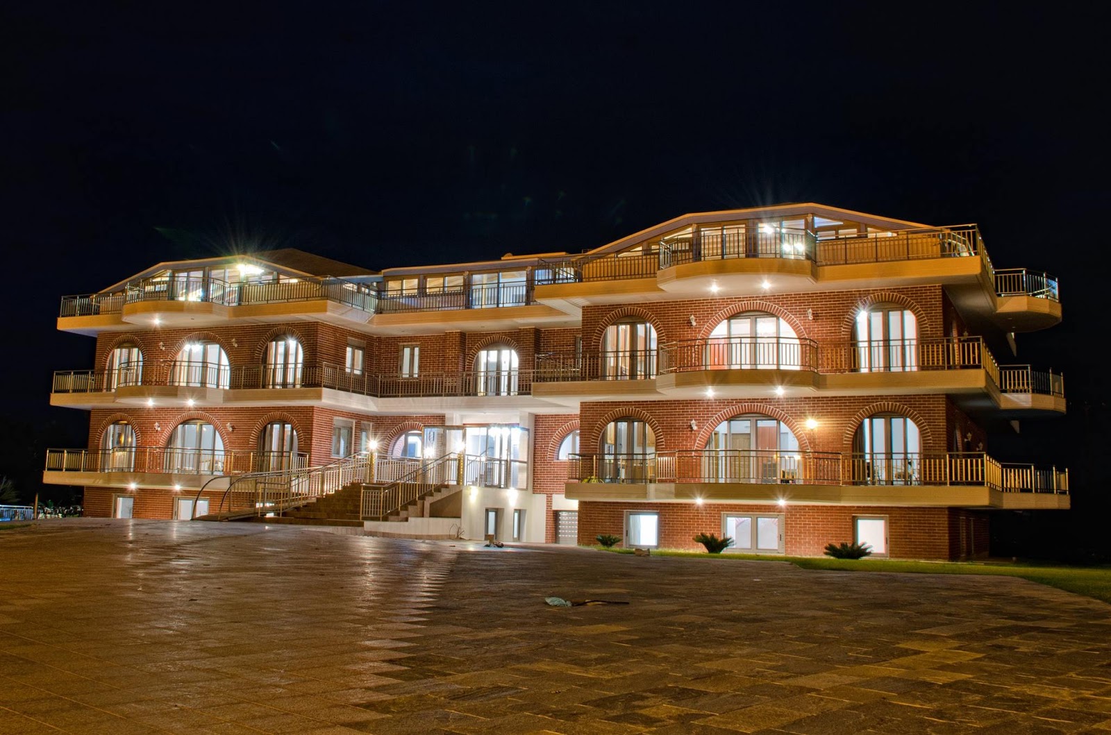 Retsina Apartments