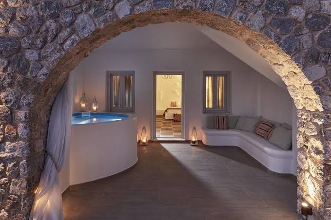 SANTA IRINA LUXURY SUNNY LOFTS