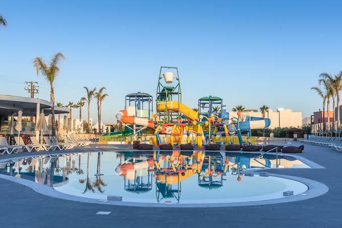 SENSEANA Sea Side Resort & Aquadventure