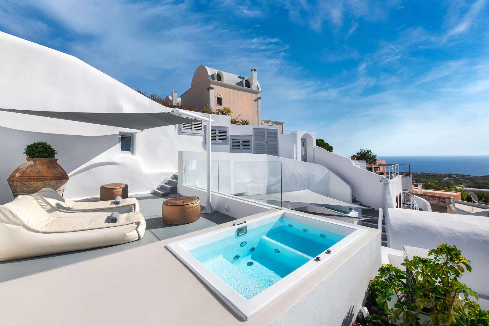 Suite Home Santorini