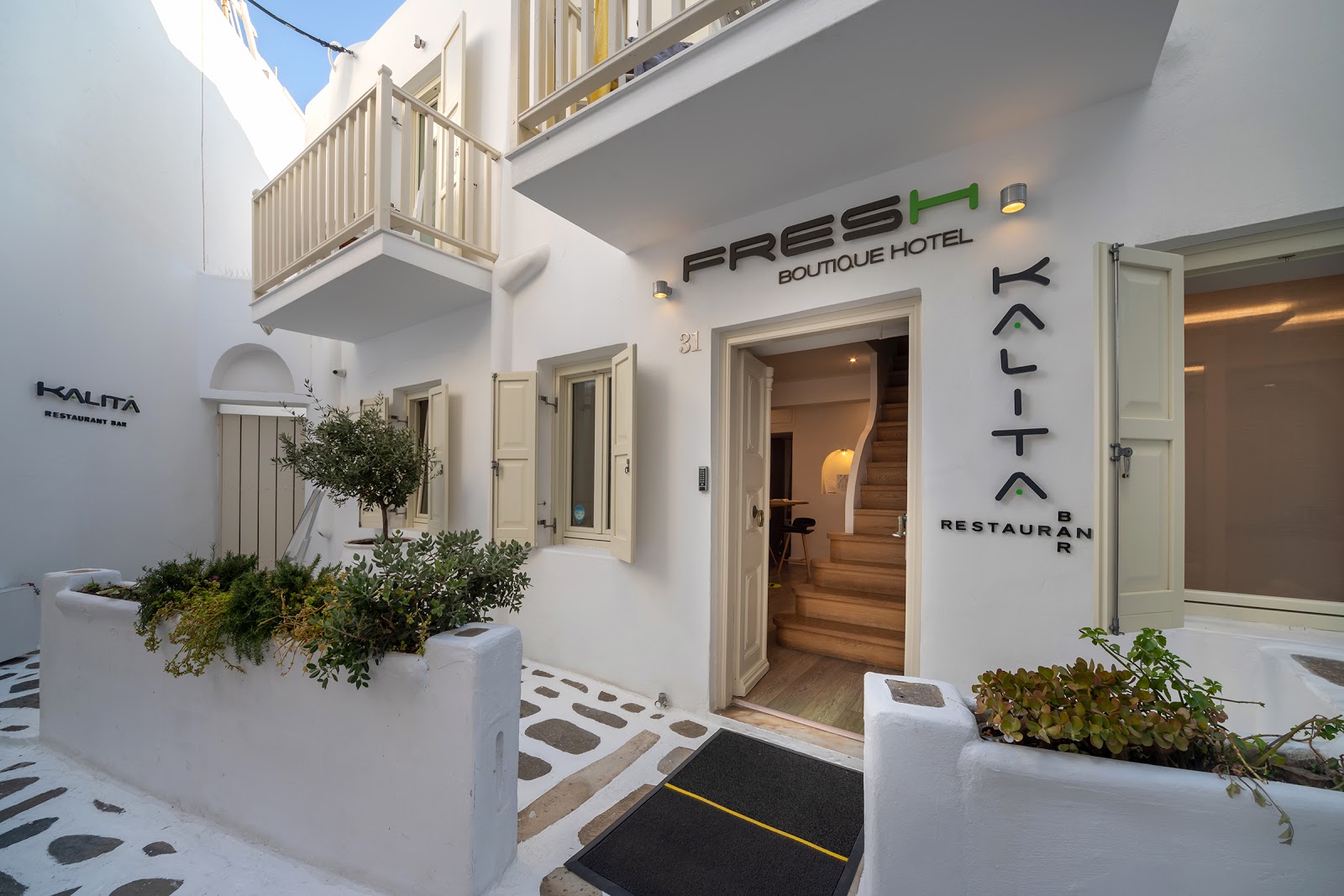 Sunset Paraportiani Rooms