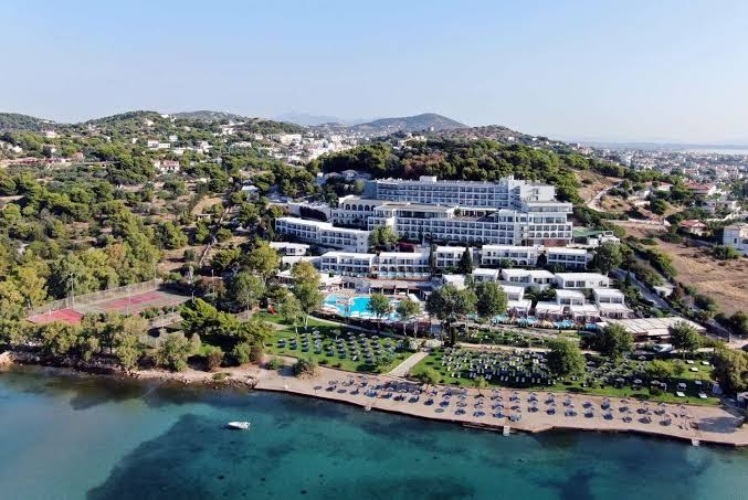 Thaleias Beach Villa near Athens airport