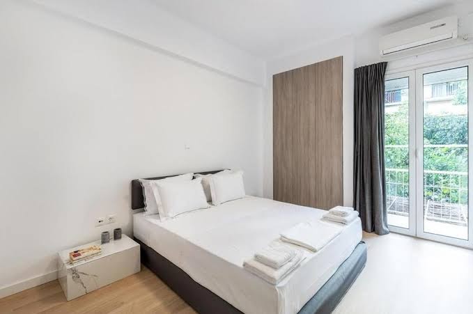 The Omnia Collection Pagrati