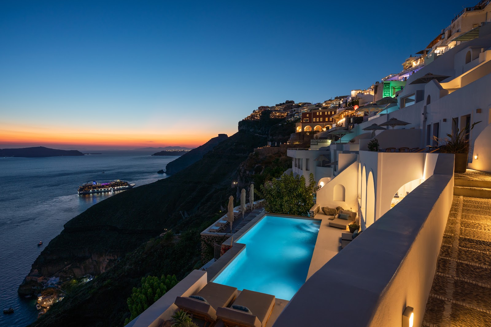 Villa Bordeaux Santorini
