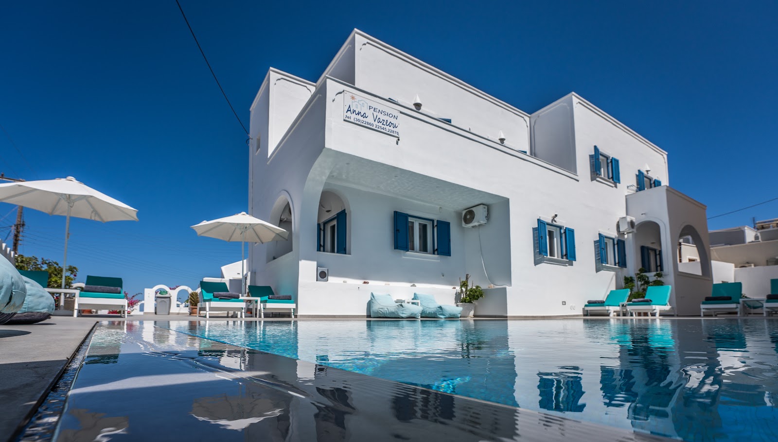 White Element - Suites - Santorini